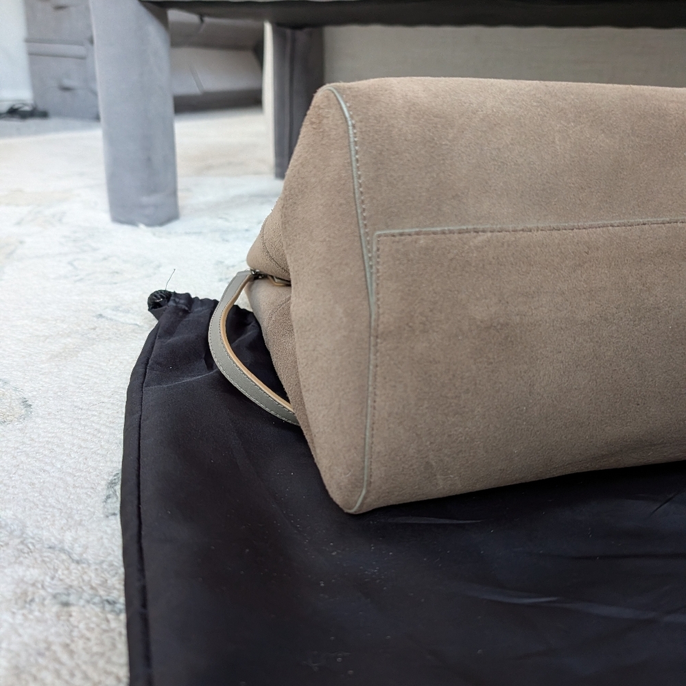 Coach Large Soft Borough Grey Suede - Picture 11 of 16